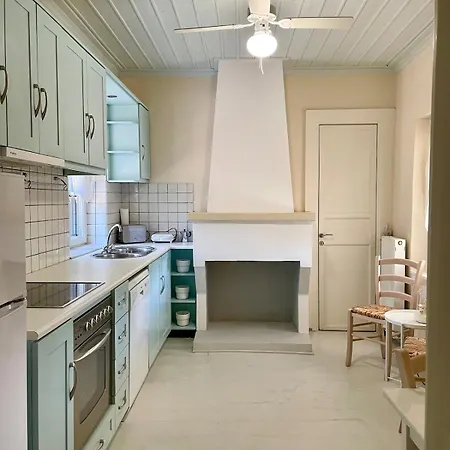 Gaea Family House Near Beaches & Historic Sites